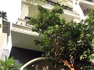 Cần bán gấp nhà mt nguyễn khuyến, bình thạnh. dt 61,6m2 (4,4mx14m). đang cho thuê 27 triệu/th