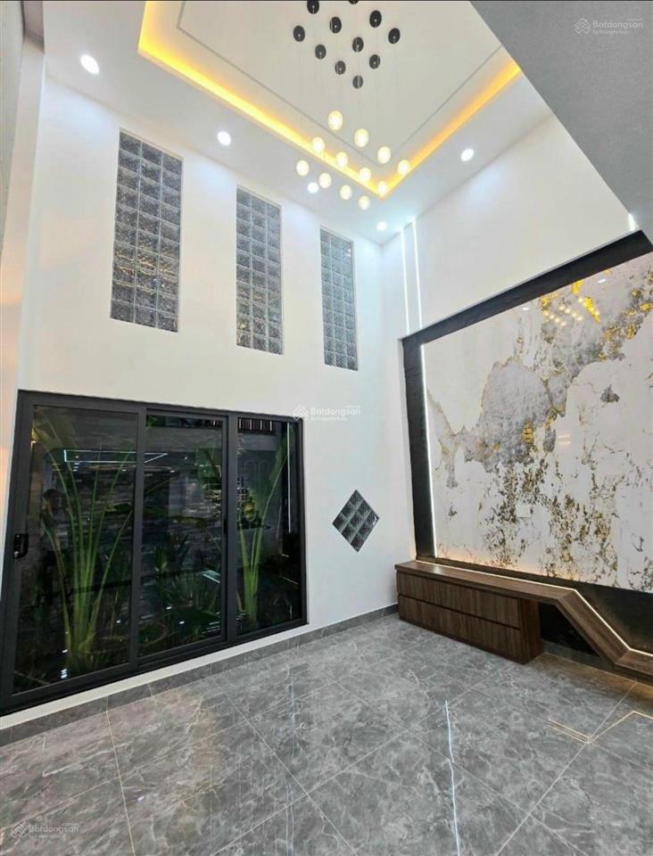 Ccần bán nhà nguyễn thái sơn, gò vấp. giá4tỷ560/67,2m2(4,8x14m),sổ đẹp.gần bệnh viện, đang kd 20tr