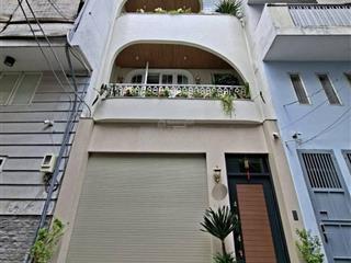 Tôi cần bán gấp nhà cao thị chính, quận 7. (110m2). trệt, 4 lầu. sổ đẹp pháp lý chuẩn