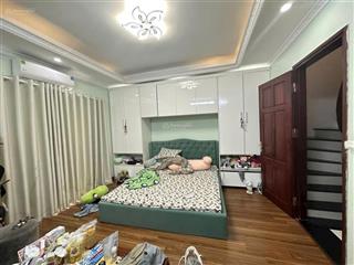 Tôi chính chủ bán nhà quan hoa, cầu giấy  60m2  ôtô đỗ cửa  lô góc, thoáng  12,5 tỷ