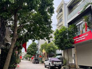 Tôi bán nhà phùng chí kiên, cầu giấy  60m2  ôtô vào nhà  vị trí đắc địa  17,5 tỷ