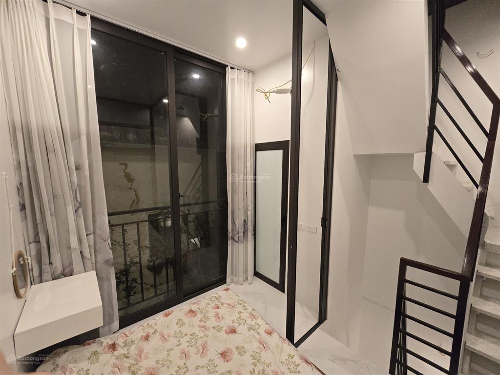 Bán nhà riêng lô góc 2 mặt thoáng giá hợp lý, tại tôn đức thắng, 2,4 tỷ, 15 m2, 2pn, 3wc