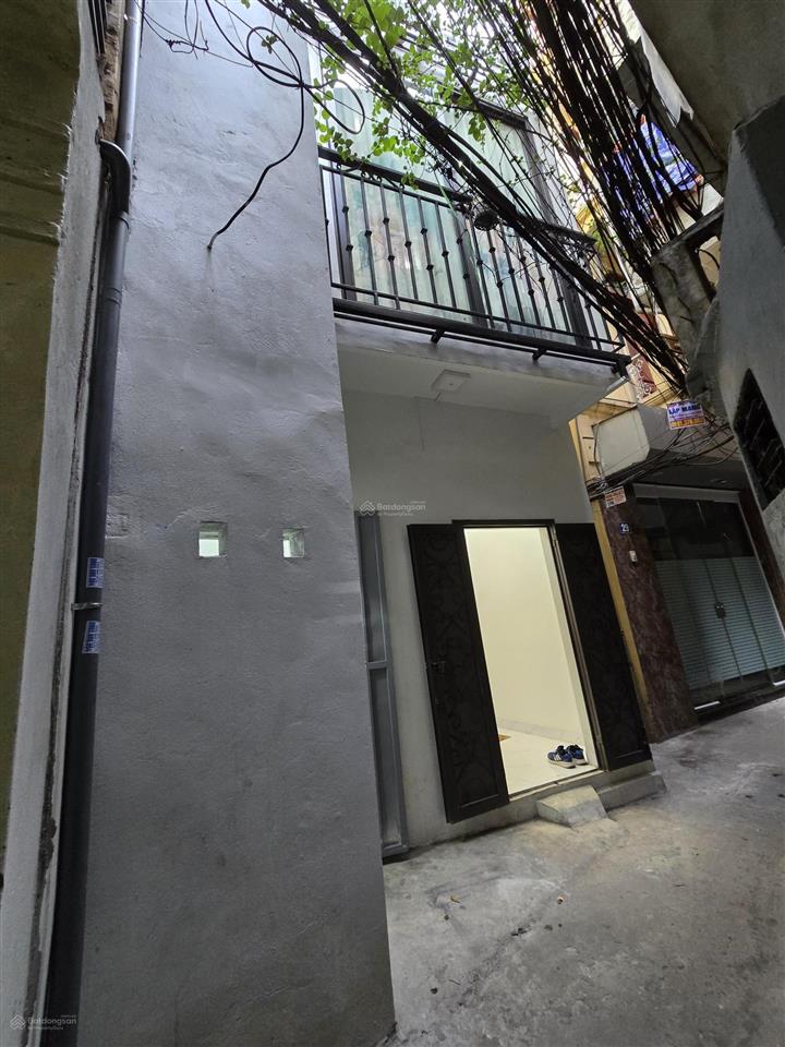 Bán nhà riêng lô góc 2 mặt thoáng giá hợp lý, tại tôn đức thắng, 2,4 tỷ, 15 m2, 2pn, 3wc