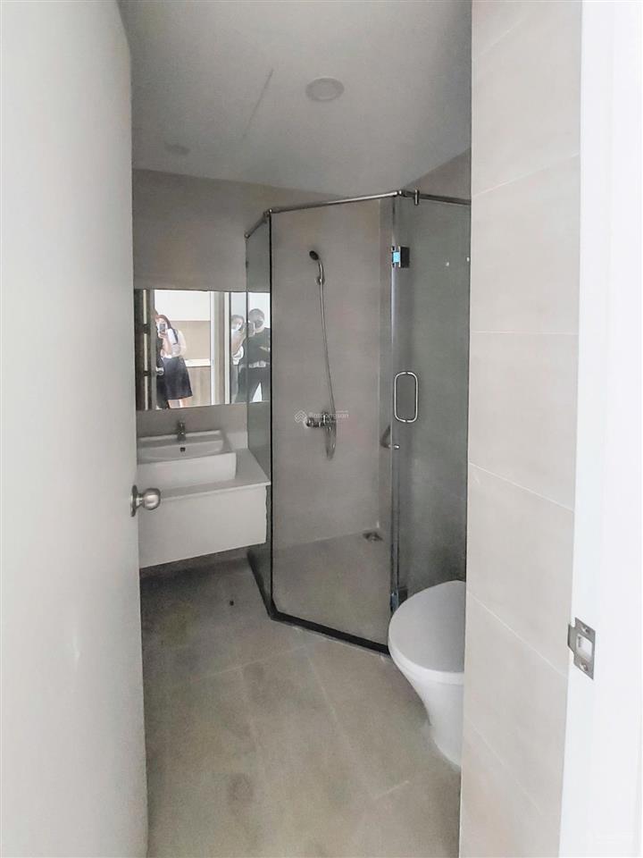 Căn hộ cc 1pn hướng đông bắc 43m2 đối diện tttm kết nối quận 1 trong tầm tay.