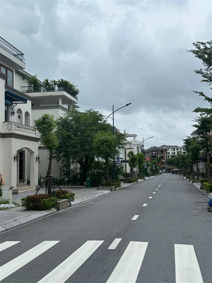 Bán biệt thự beverly hill bãi cháy dt 320m2 nở hậu đã có sồ đỏ