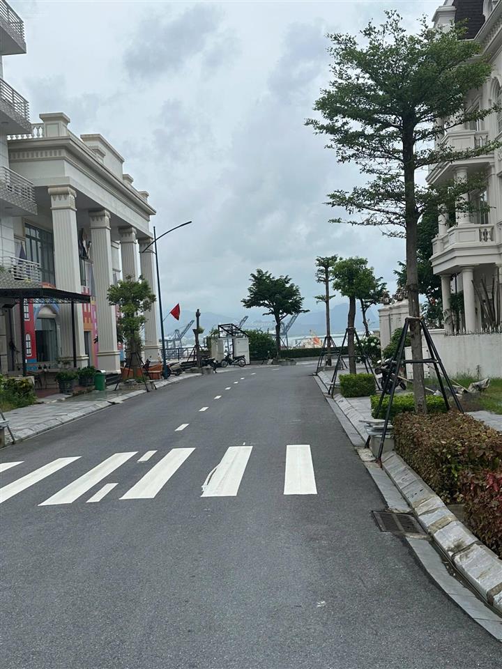 Bán biệt thự beverly hill bãi cháy dt 320m2 nở hậu đã có sồ đỏ