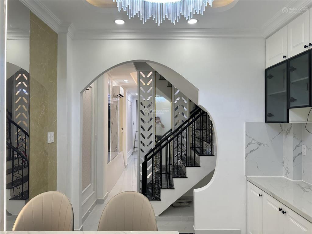 Nhà 50m2 nở hậu nhẹ đường phan xích long, phú nhuận