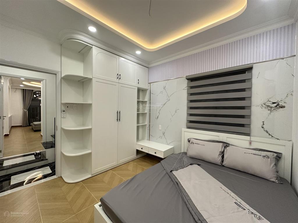 Nhà 50m2 nở hậu nhẹ đường phan xích long, phú nhuận