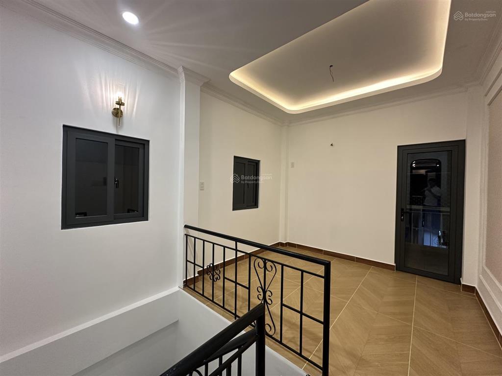 Nhà 50m2 nở hậu nhẹ đường phan xích long, phú nhuận