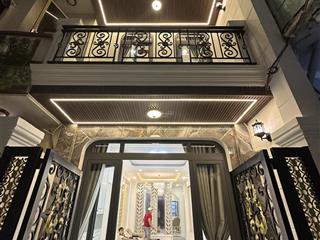 Nhà 50m2 nở hậu nhẹ đường phan xích long, phú nhuận