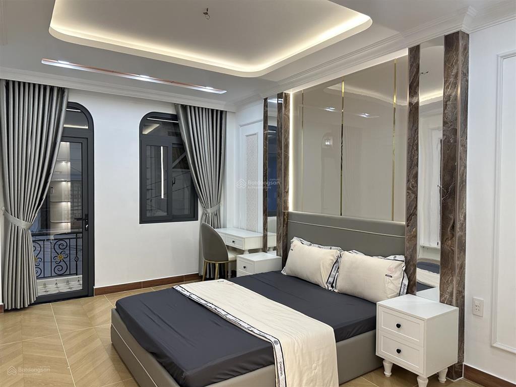 Nhà 50m2 nở hậu nhẹ đường phan xích long, phú nhuận