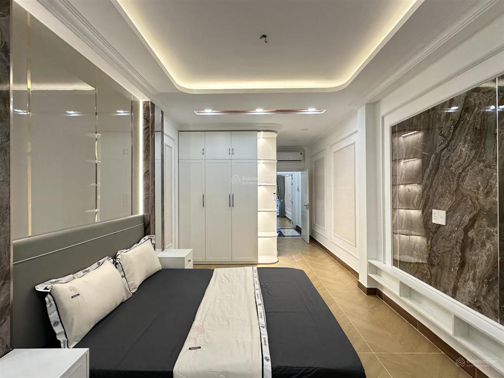 Nhà 50m2 nở hậu nhẹ đường phan xích long, phú nhuận