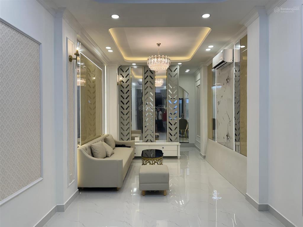 Nhà 50m2 nở hậu nhẹ đường phan xích long, phú nhuận