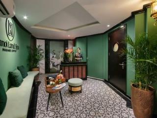 Cho thuê cửa hàng 90m2 mặt tiền 5m tại hàng da  hoàn kiếm. phù hợp kinh doanh thời trang, spa