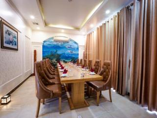 Cho thuê cửa hàng tổng 500m2 tại phố trung hoà .vị trí sầm uất phù hợp kinh doanh nhà hàng siêu thị