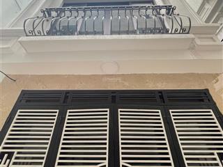 Bán nhà hà trìnhà mới ở ngayfull nội thấtgần ototrung tâm hà đông32mx5t6 tỷ 75 ctl