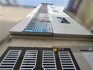 Chính chủ nhờ em ty bán nhà hà trì, lô góc 2 thoáng trước sauvài bước ra phốnở hậufull nội thất