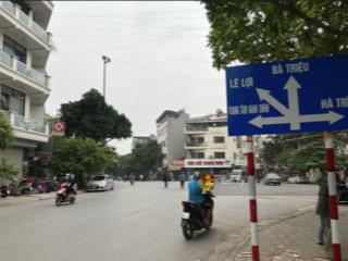 Chính chủ nhờ bán nhà hà trìdân xây chắc chắnmóng lên 6 tầngtuơng lai mặt phốcó sân riêng