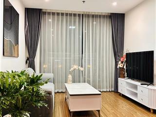 Bán căn hộ 2pn vinhomes westpoint,tầng trung view marriott rất đẹp,sổ đỏ , full đồ giá thị trường