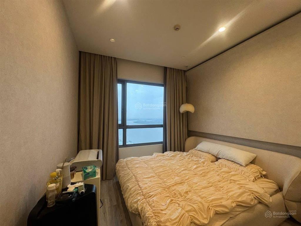 Hiếm/ full nội thất/ 3 pn view sông 18 tỷ tại đảo kim cương thoáng mát