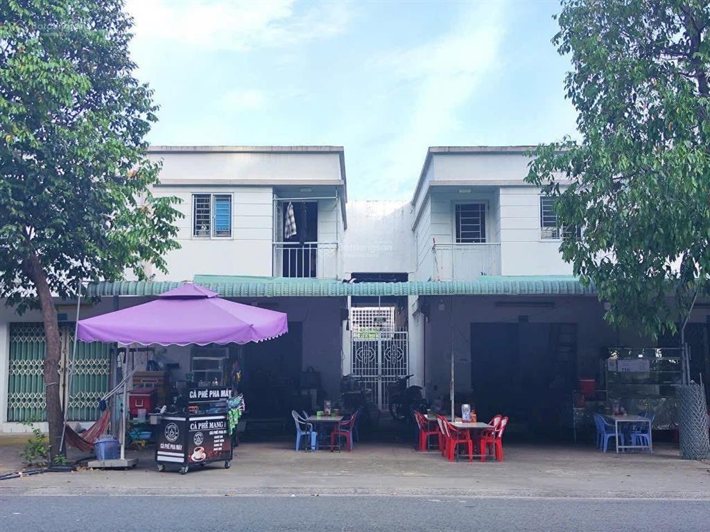 Bán dãy trọ dt 150m2, sát trường mỹ phước 2, trong kdc kết hợp kcn mỹ phước 2, sổ sẵn, full thổ cư