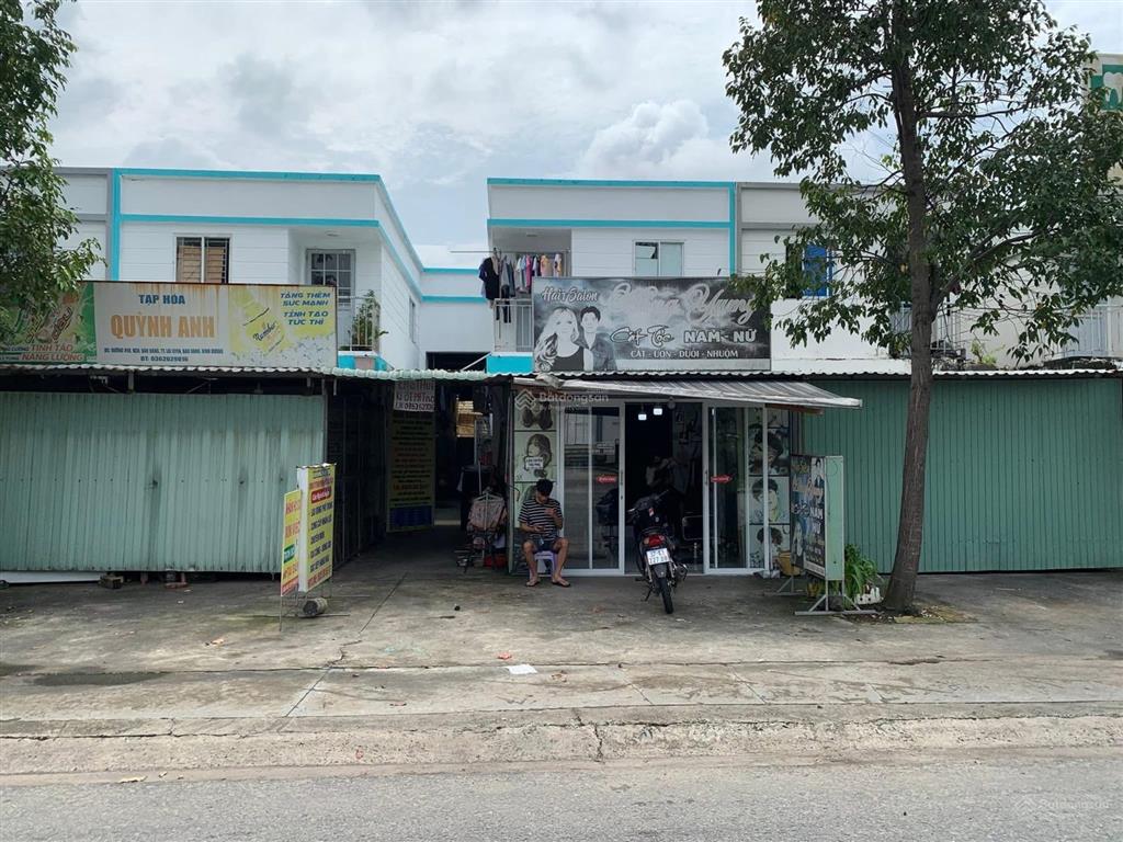 Bán căn nhà trong khu công nghiệp becamex, dt 140m2 sổ sẵn, full thổ cư, cách cổng bàu bàng chỉ 3p