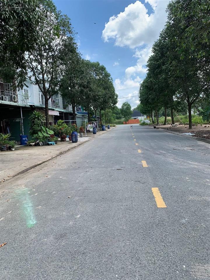 Cần ra gấp dãy trọ mặt tiền, dt 150m2, thu nhập tháng 8tr, sổ sẵn, cách ql13 chỉ 300m, full thổ cư