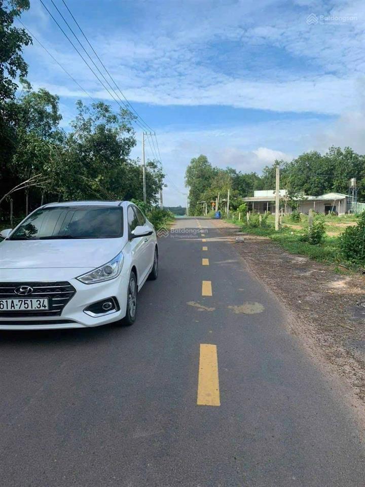 Chủ gửi bán lô đất trong kdc long nguyên, dt 229,8m2 thổ cư sẵn, mặt tiền đường nhựa, shr, chủ ngộp