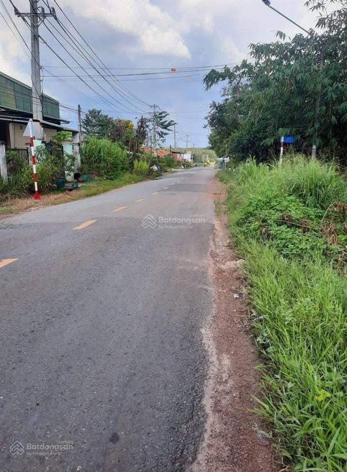 Chủ gửi bán lô đất trong kdc long nguyên, dt 229,8m2 thổ cư sẵn, mặt tiền đường nhựa, shr, chủ ngộp