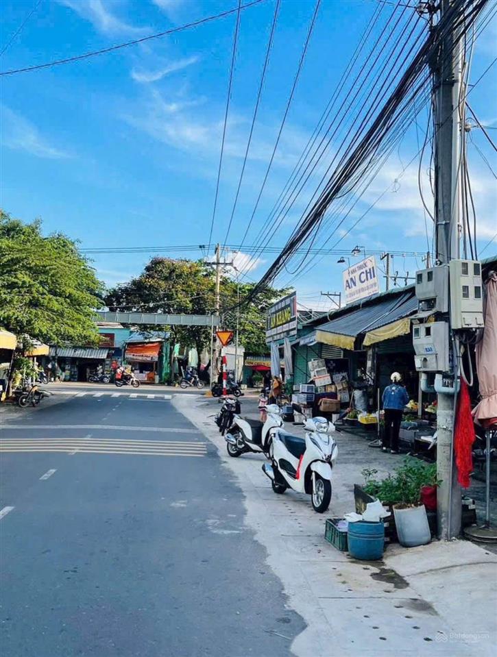 Bán đất mặt tiền kinh doanh đắc địa đường dx026, dt 150m2, sổ sẵn, có thổ cư. cách chợ phú mỹ 300m