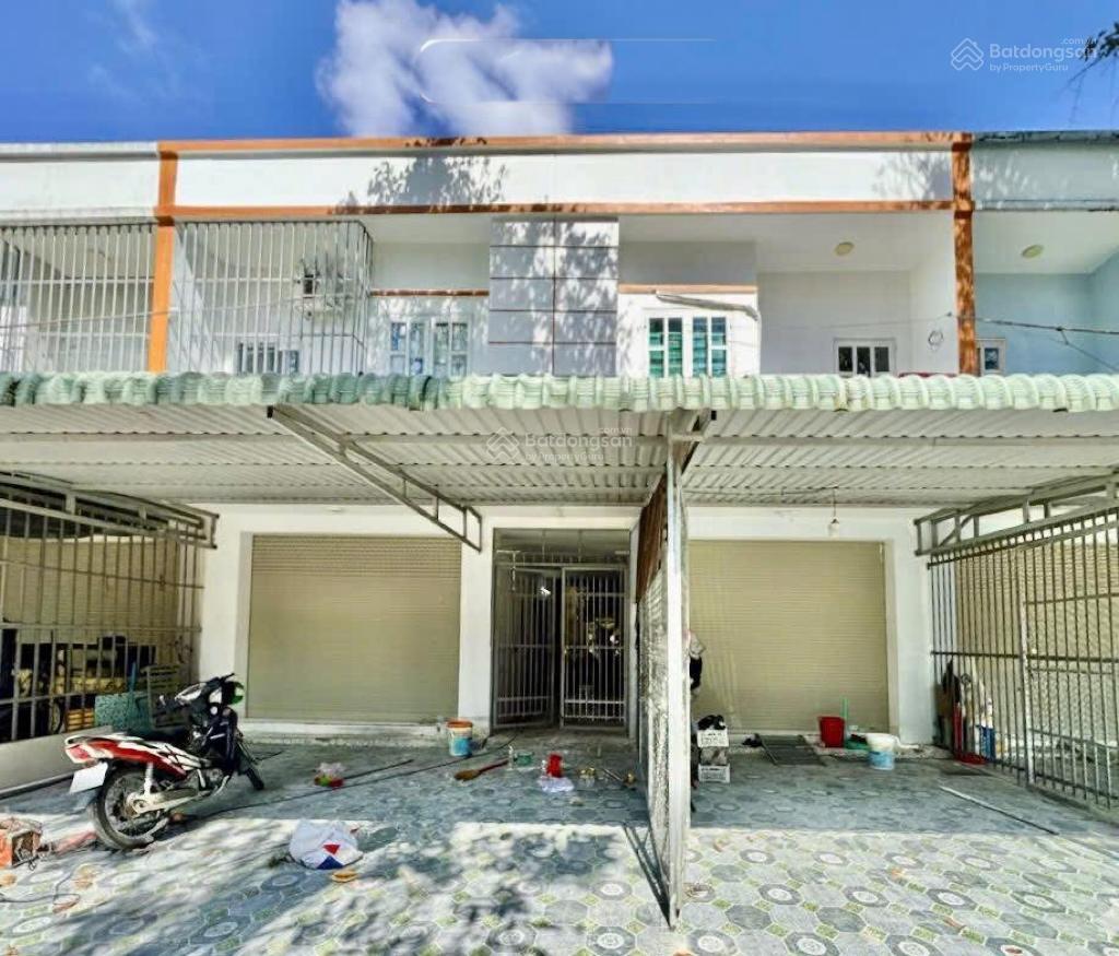 Chủ gửi bán cặp trọ đường n3 kcn bàu bàng, diện tích 150m2/1 dãy, thổ cư, shr, cách cổng chào 2p