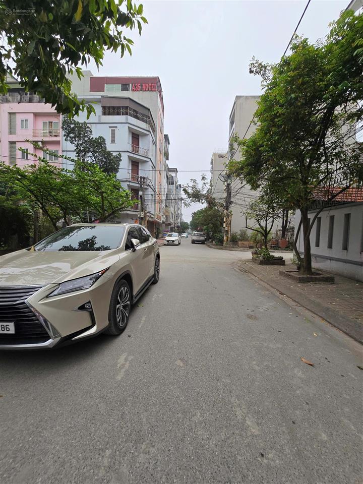 Nhà phố giá trong ngõ. căn nhà ngay giữa vành đai 3.5 & ql32. sẵn ở ngay