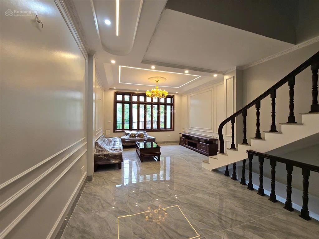 Nhà phố giá trong ngõ. căn nhà ngay giữa vành đai 3.5 & ql32. sẵn ở ngay