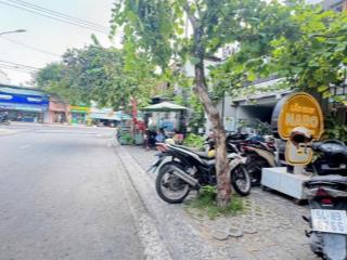 Bán nhà mặt phố đường số 42, tân quy, quận 7, 60 tỷ, 270m2 hàng hiếm tại view đẹp