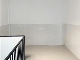 Cho thuê nhà trệt lầu hẻm 2m cách đs81 10 bước chân giá 5,2tr