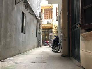 Mảnh đất vàng  trung tâm ngã tư sở  vài bước chân ra mặt phố  đối diện royal city