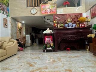 Nhà tân bình kề lý thường kiệt  5.4x15m 5 tầng  hẻm oto  giá 16. x tỷ