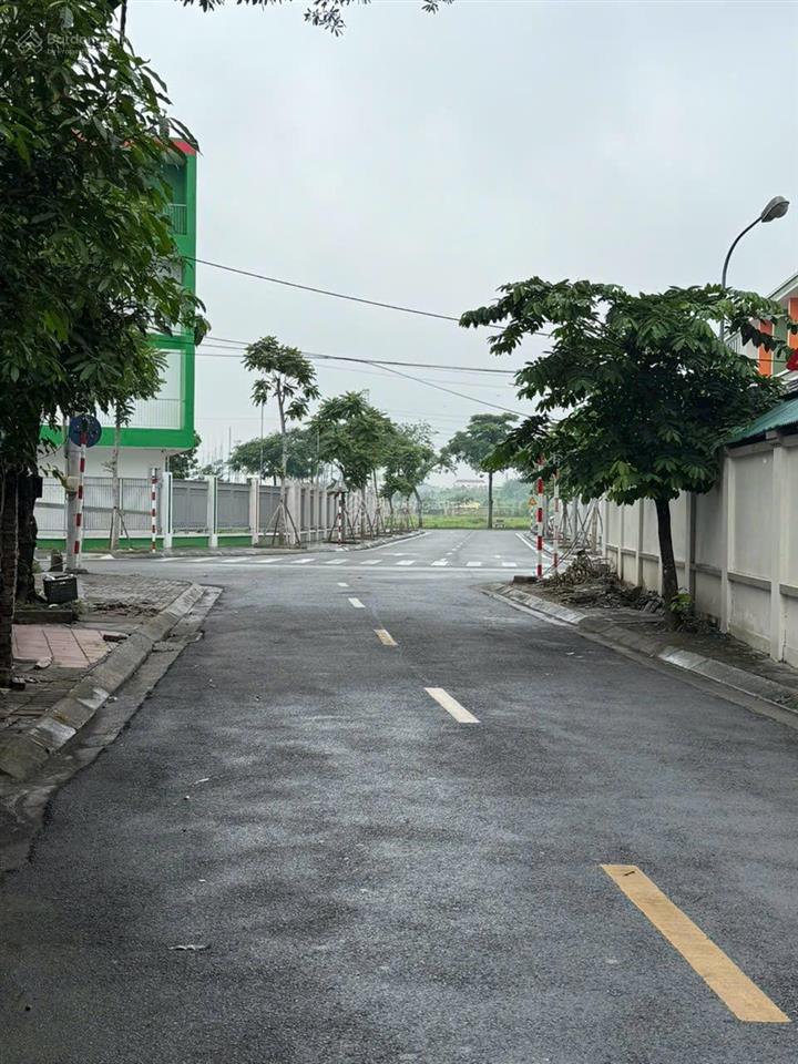 Chính chủ bán đất giang biên long biên. đất phân lô vỉa hè