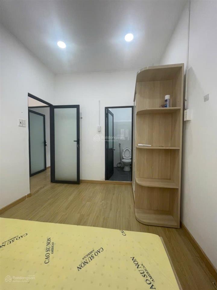 Thuê ngay 2 phòng ngủ 55m2 ban công lớn, full nội thất ngay nơ trang long, bình thạnh