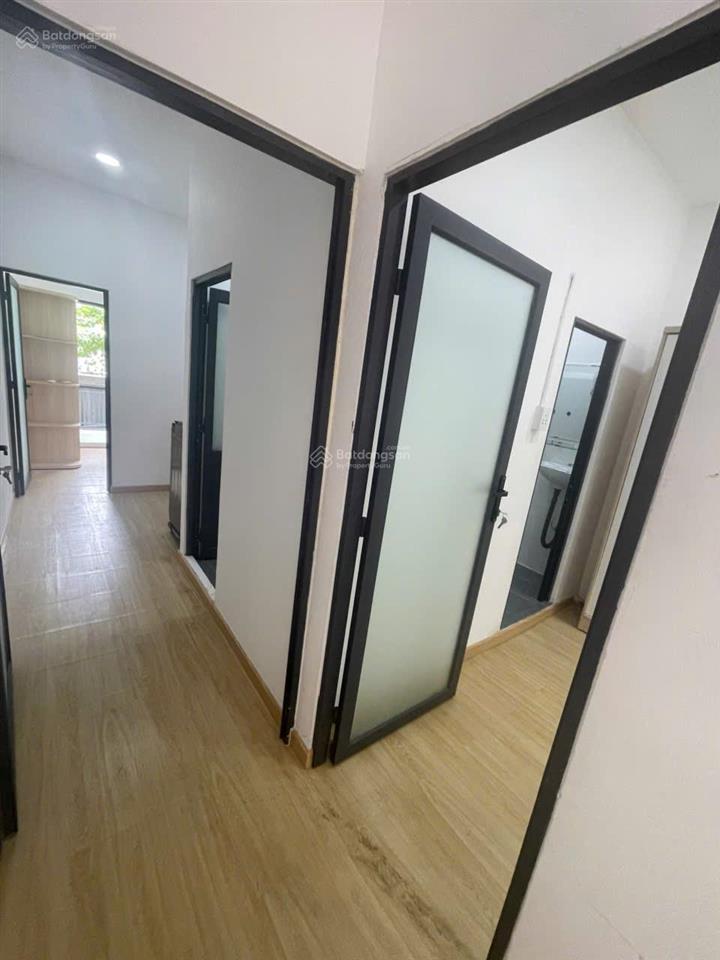 Thuê ngay 2 phòng ngủ 55m2 ban công lớn, full nội thất ngay nơ trang long, bình thạnh
