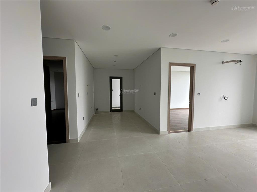 Bán gấp căn góc 3 phòng ngủ khai sơn  tầng view đẹp, căn không đối phòng rác