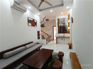 Nhà đẹp khương trung thanh xuân ngõ thông ba gác tránh xe máy, 50m2 x 4 tầng giá hơn 9 tỷ