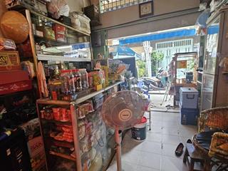 Bán nhà cũ đường minh phụng  phường 2 quận 11 cũ