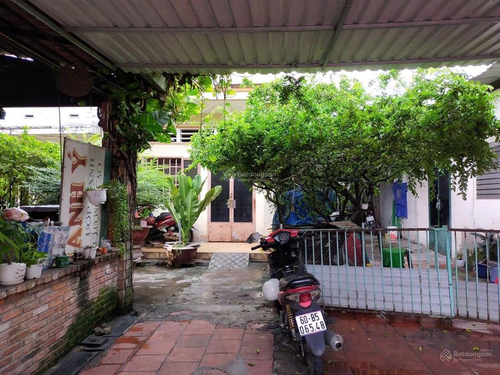 Cần cho thuê nhà xưởng 800m2 mt nguyễn duy trinh, p. phú hữu, giá 100tr/th