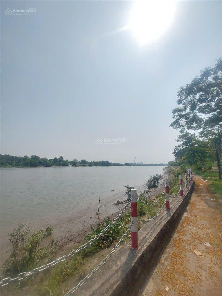 Lô hiếm còn sót khu tái định cư long sơn diện tích 100m2 kẹt tiền bán vội