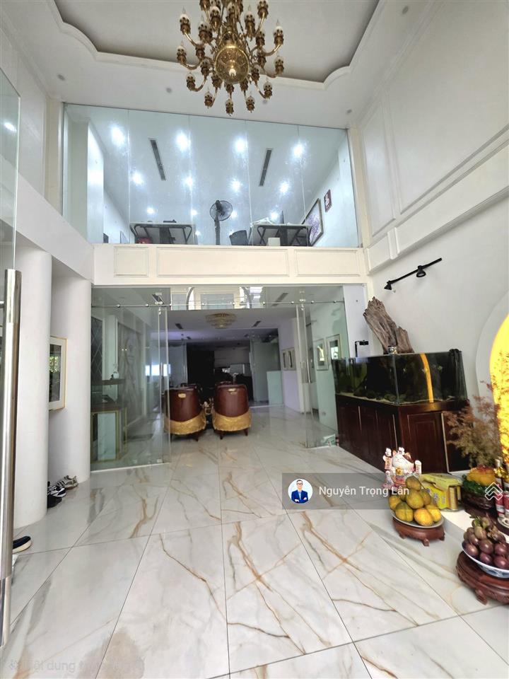 Nhà 7 tầng thang máy kinh doanh  ô tô vào nhà phố hồng tiến  long biên