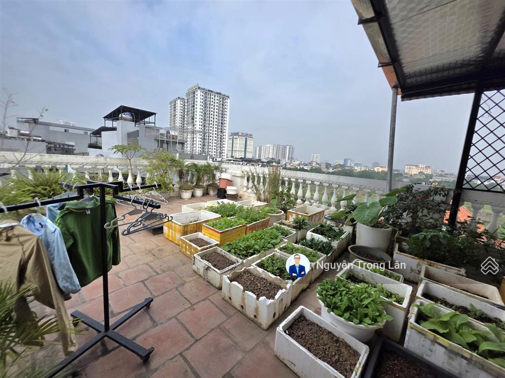 Nhà 7 tầng thang máy kinh doanh  ô tô vào nhà phố hồng tiến  long biên