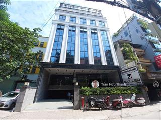 Tòa văn phòng  building 10 tầng. 3 mặt thoáng  kinh doanh  dòng tiền 180tr/ tháng.