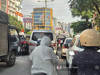 Mảnh đất gần 100m2  kinh doanh  lô góc  vỉa hè siêu khủng. đường 21m  giá chỉ 24 tỷ
