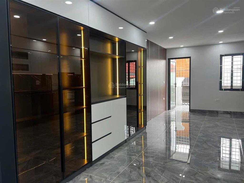 [bán gấp] nhà tam trinh, phân lô, ô tô 7chỗ, kinh doanh vô địch 18,7tỷ